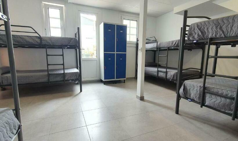 Albergue O Marco Hostel