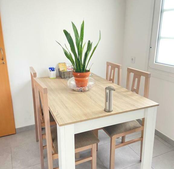 Albergue O Marco Hostel