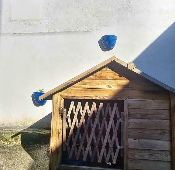 Albergue O Marco Hostel