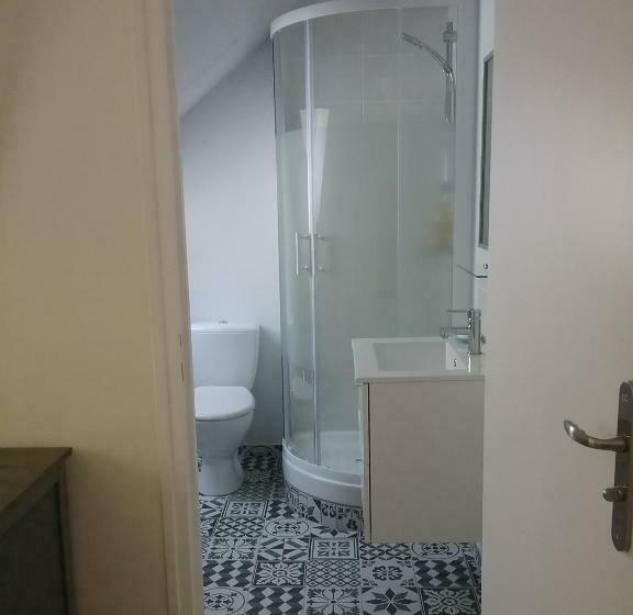 مبيت وإفطار Au Nid Douillet