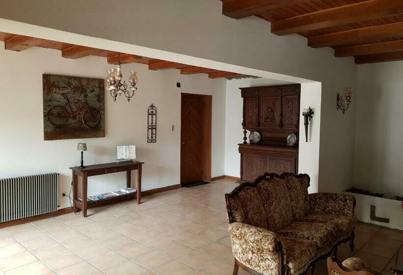 צימר Bed En Breakfast Le Chateau