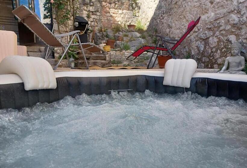 住宿加早餐  Côté Chapelle