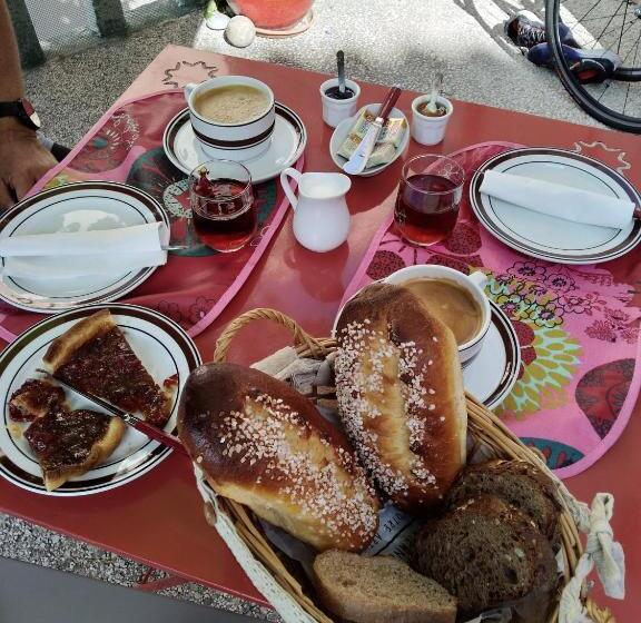 住宿加早餐  Côté Chapelle