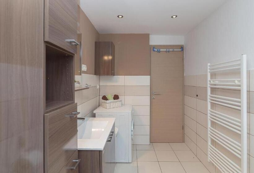 تختخواب و صبحانه Apartments Unite