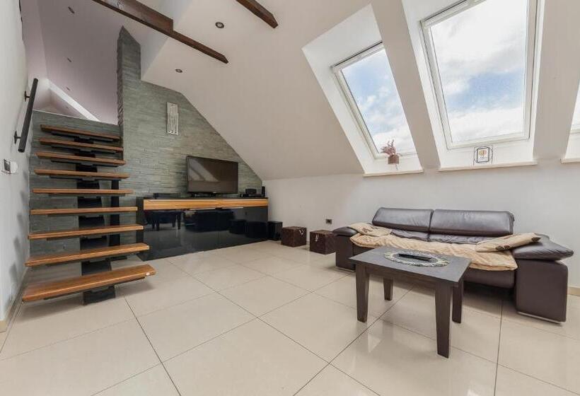 تختخواب و صبحانه Apartments Unite