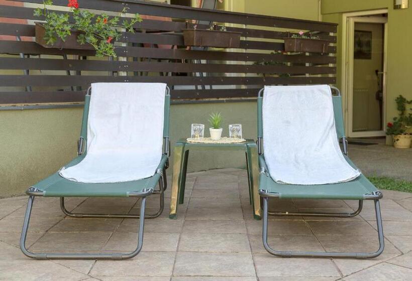 تختخواب و صبحانه Apartments Unite