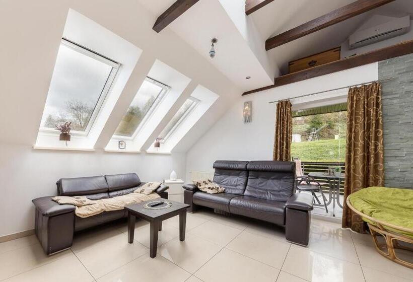 تختخواب و صبحانه Apartments Unite