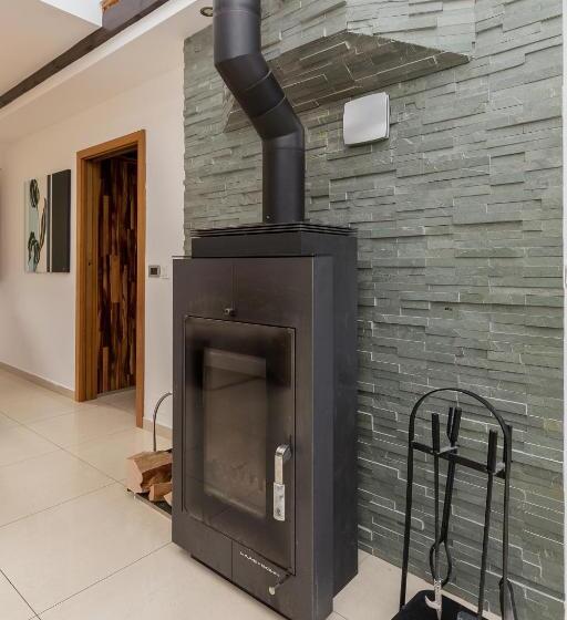 تختخواب و صبحانه Apartments Unite