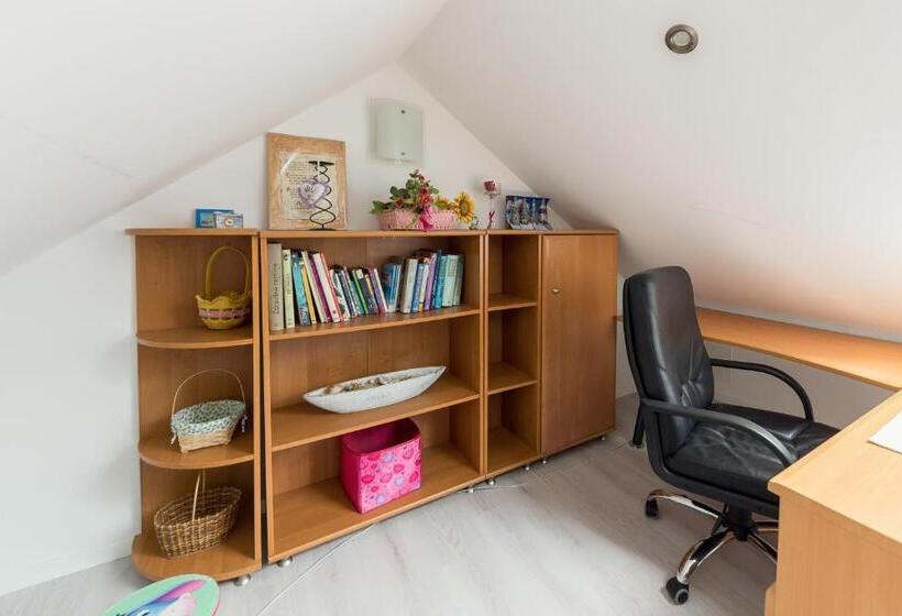 تختخواب و صبحانه Apartments Unite