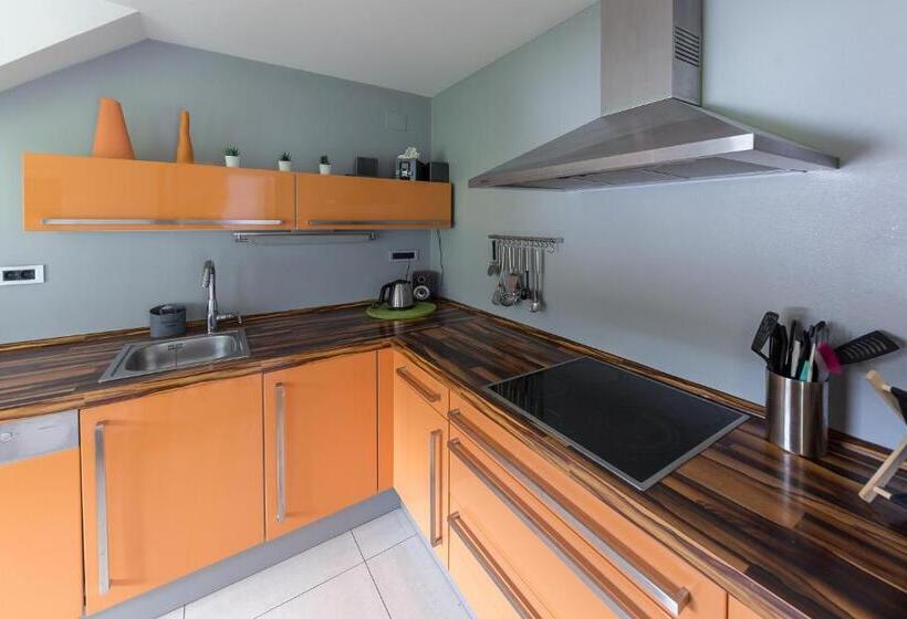 تختخواب و صبحانه Apartments Unite