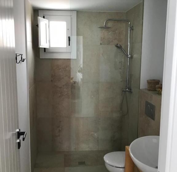 민박 El Chanchullero