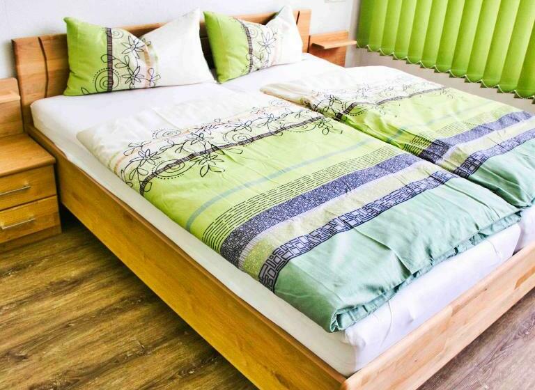 Bed and Breakfast Gästehäuschen Hösbach