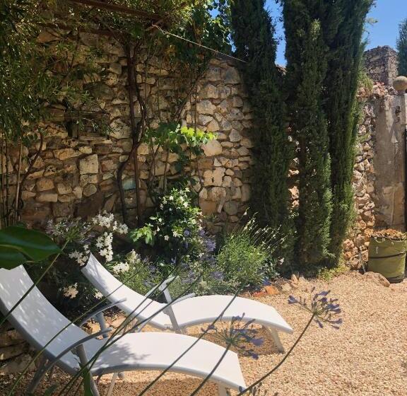 مبيت وإفطار La Maison Blanche Uzès