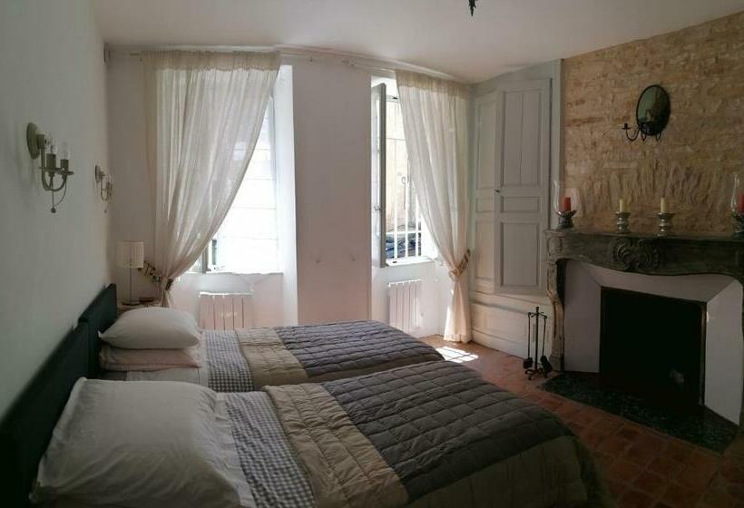مبيت وإفطار Le Tabellion