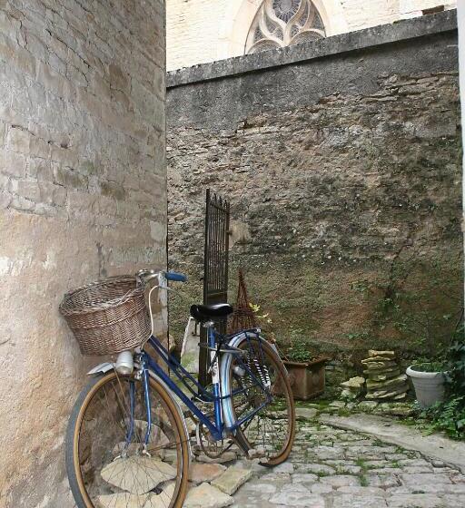 مبيت وإفطار Le Tabellion