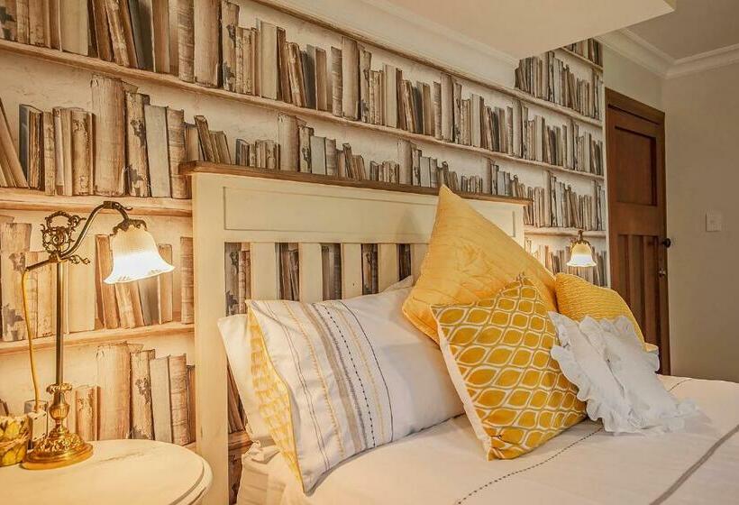 Bed and Breakfast Pepper Tree Villa