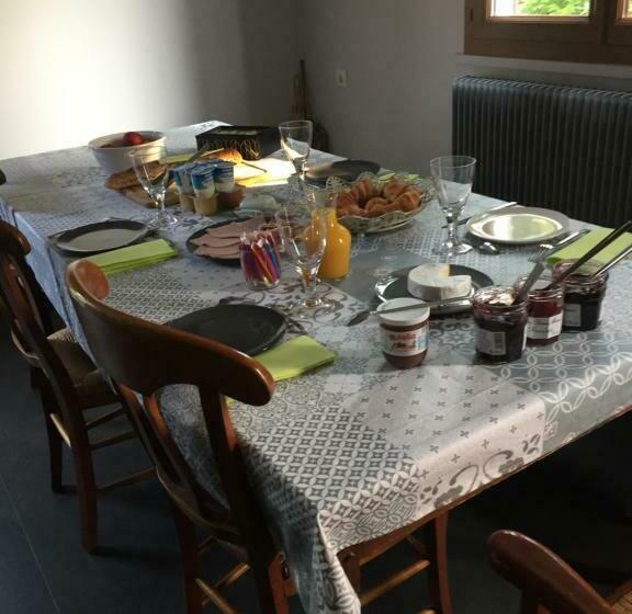 住宿加早餐 Sous La Tour