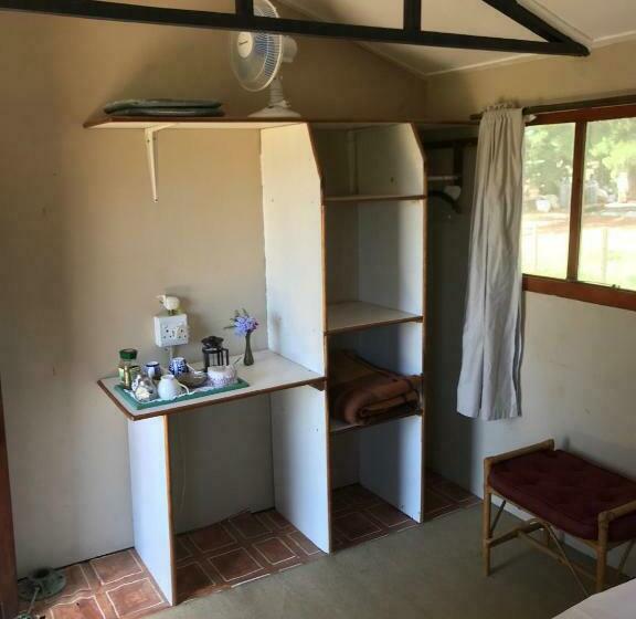 בית מלון כפרי Bare Necessities, Nudist Only Venue Naturist, Clothes Free