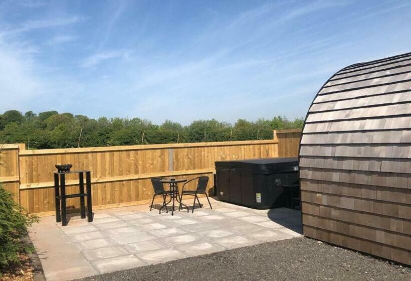 酒店 Superior Glamping Pod With Hot Tub