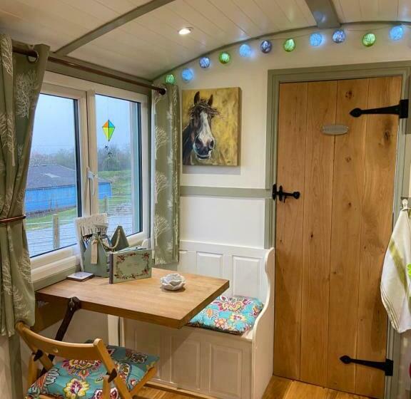 酒店 Willowbank Shepherds Hut