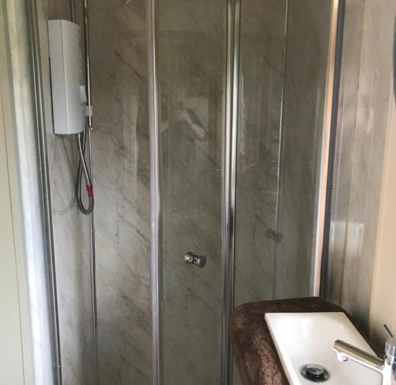 酒店 Willowbank Shepherds Hut