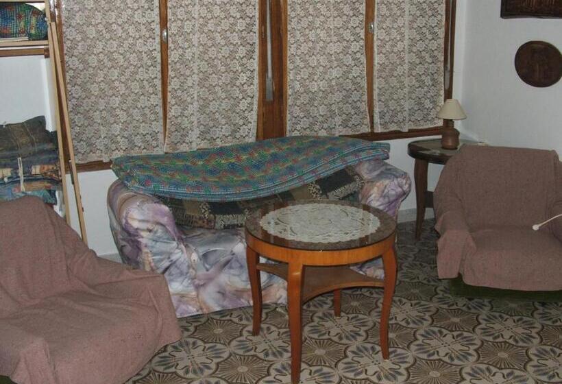 بنسيون Agancs Vendégház