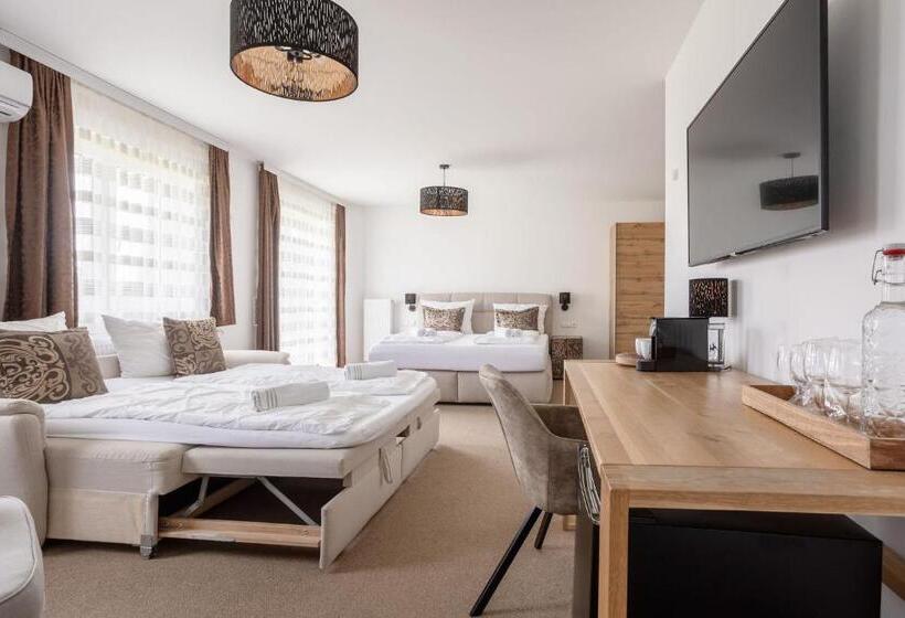 پانسیون Casa Plus