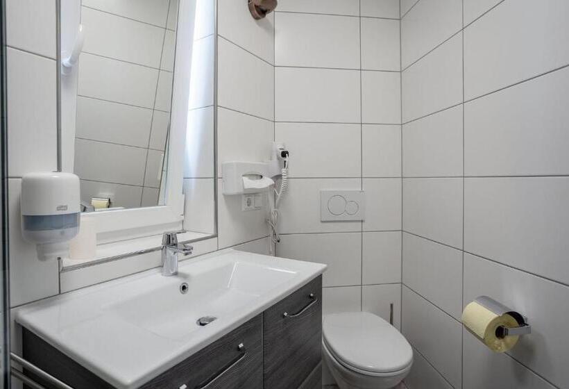 פנסיון Casa Plus