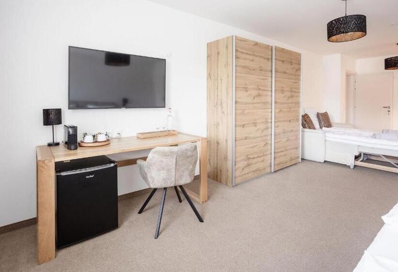 پانسیون Casa Plus