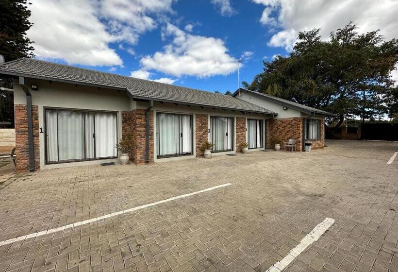 膳宿费 Cornerstone Guest House