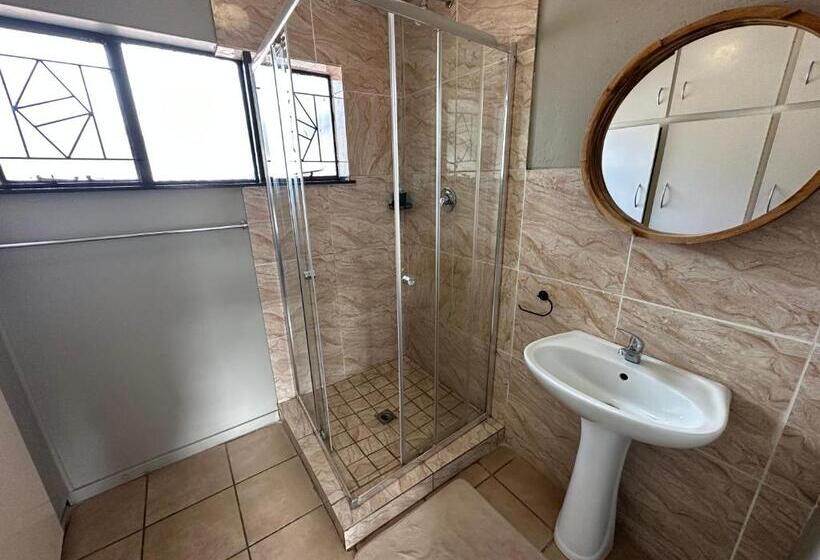 膳宿费 Cornerstone Guest House