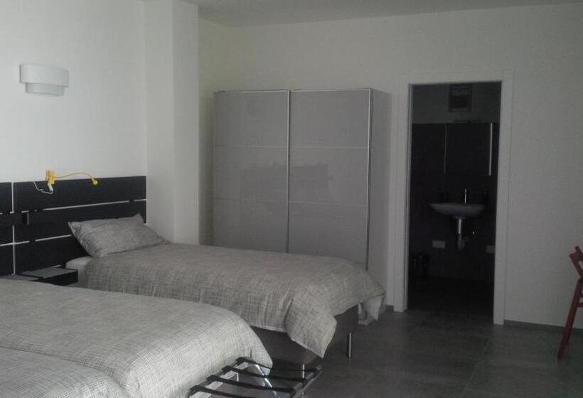 פנסיון Guest House Green Heart