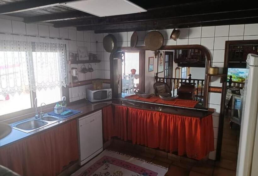 ペンション Habitaciones Doña Cris