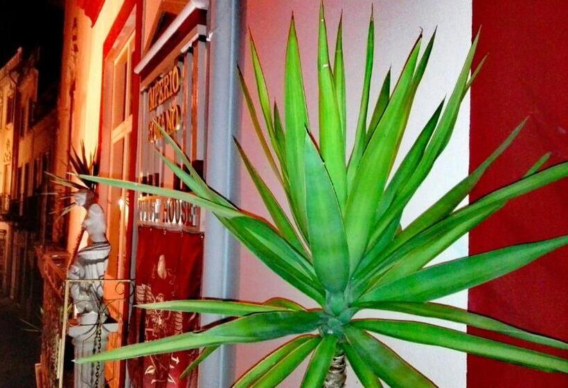 پانسیون Império Romano Guest House