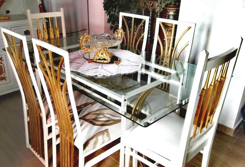 پانسیون Império Romano Guest House