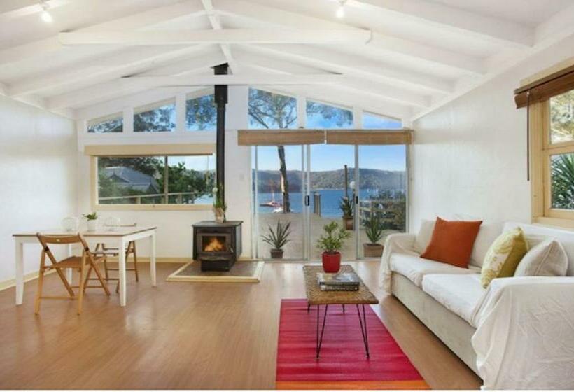 Пансион Island Paradise Private Waterfront Retreat