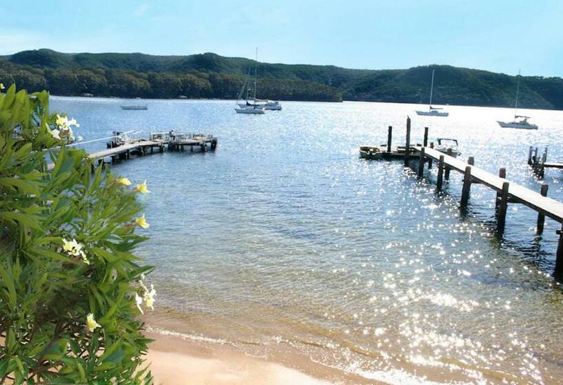 Пансион Island Paradise Private Waterfront Retreat