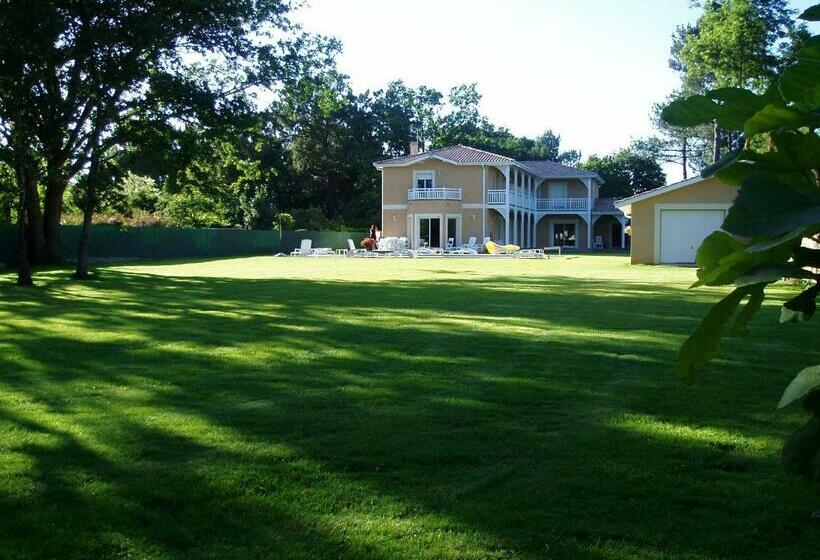 بنسيون Le Clos D Ignac