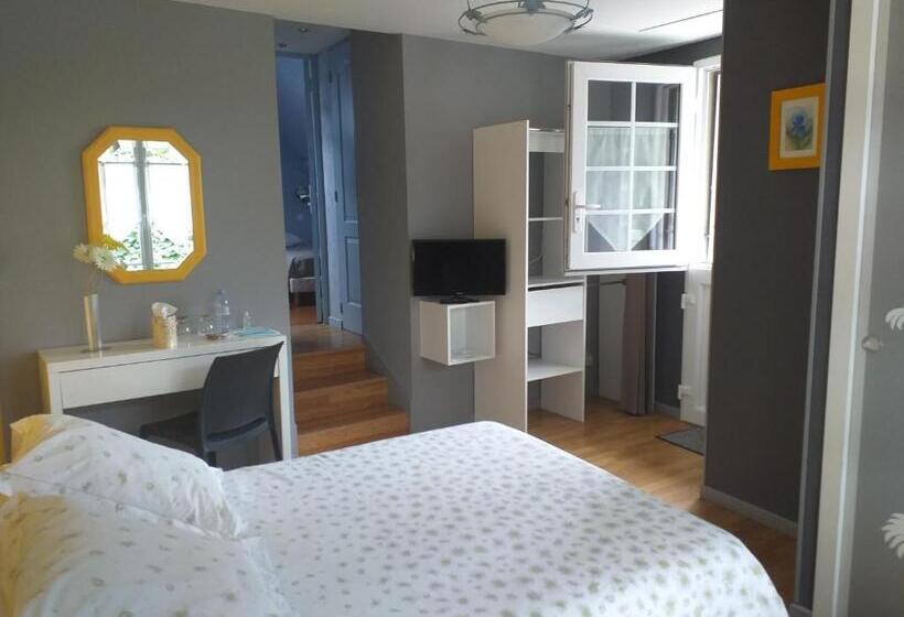 פנסיון Le Jardin De Josseline