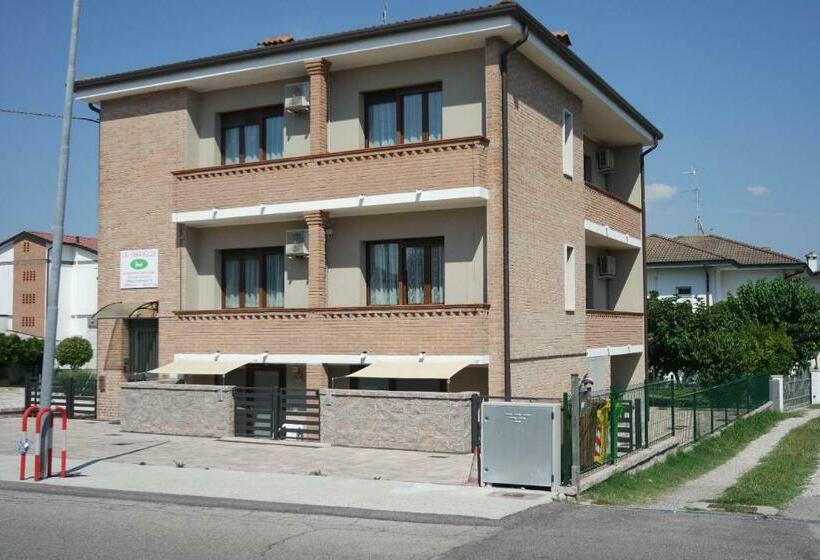 بنسيون Le Terrazze Rooms & Studios