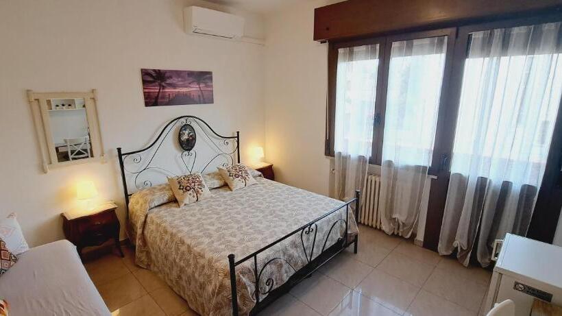 膳宿费 Le Terrazze Rooms & Studios