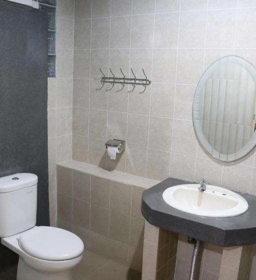 Пансион Mj S Guesthouse Dog Lovers