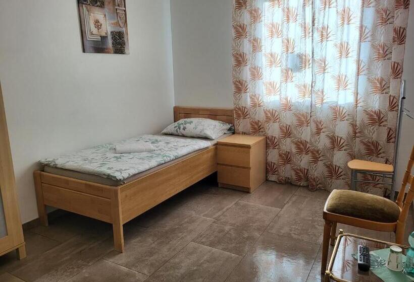 פנסיון Seelze Letter Monteurzimmer / Apartment / Messezimmer