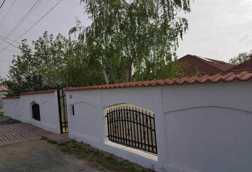 بنسيون Verada Tour Guest House