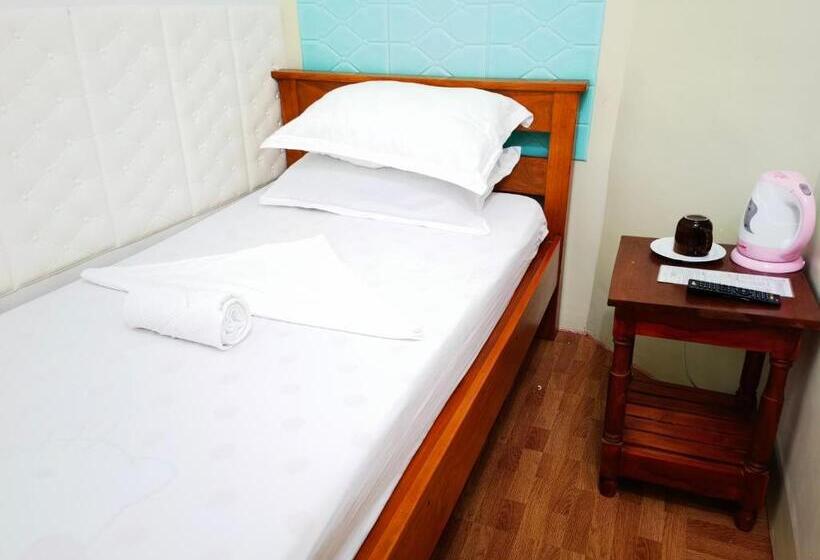 Reddoorz At D128 Lodge Cagayan Valley