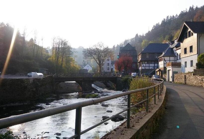 호스텔 Hier & Jetzt In Monschau City