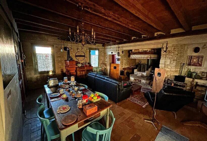 Room In B&b   B&b Carlonga A Double Room For Two People