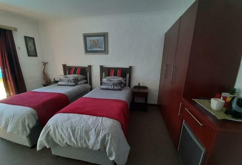 تختخواب و صبحانه At Upperwood Manor