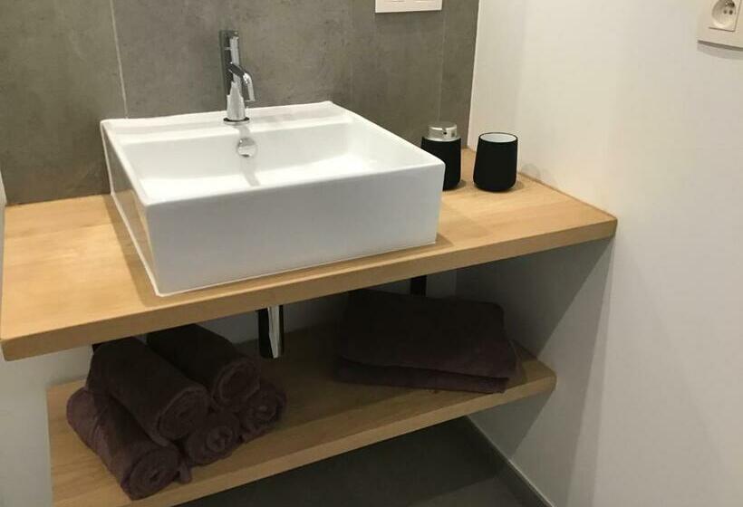 민박 Au Bord De La Foret