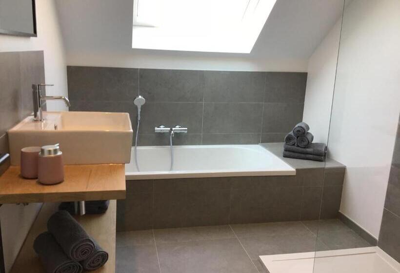 민박 Au Bord De La Foret